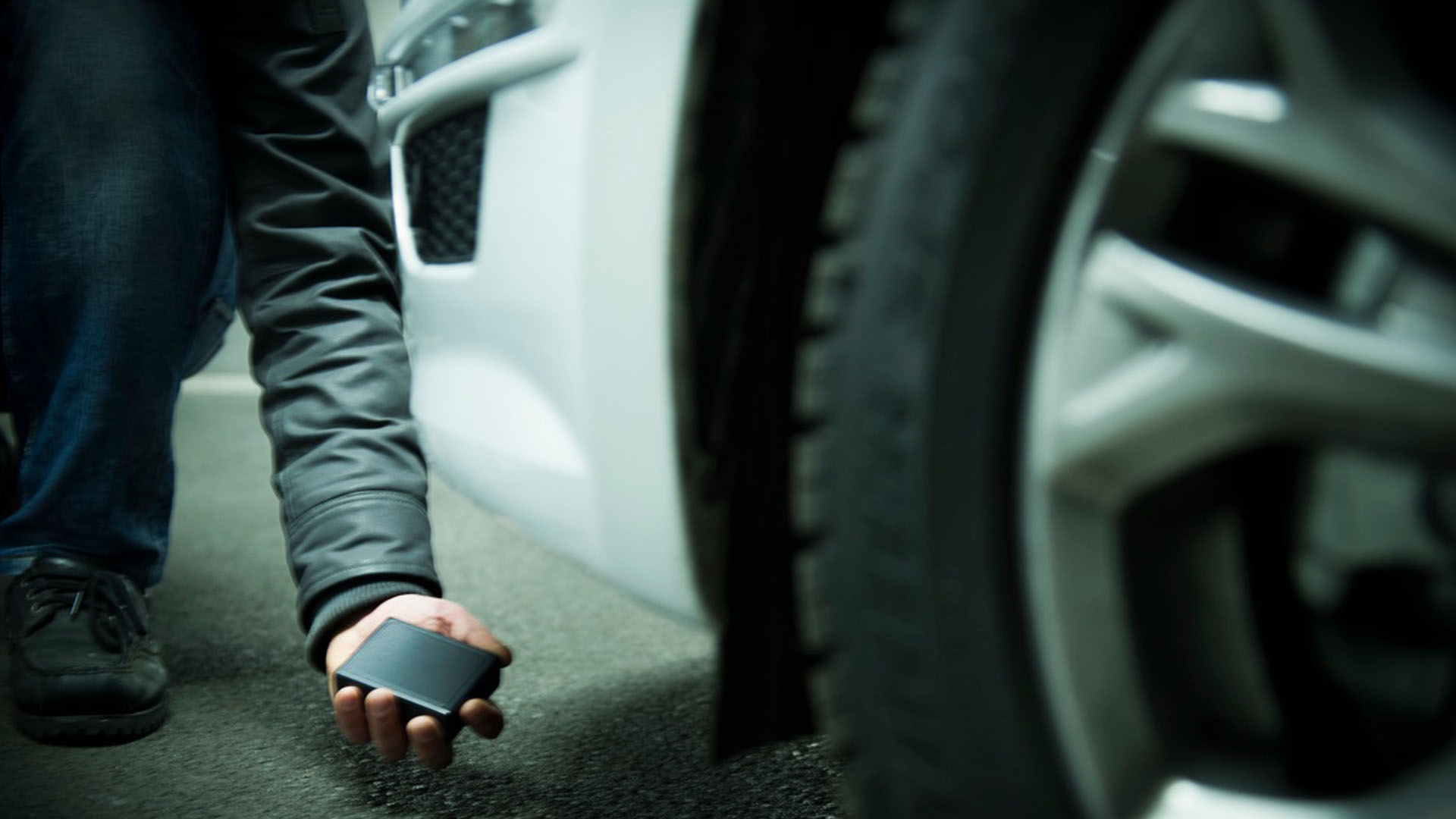 車輛被安裝了GPS？GPS跟蹤器該如何檢測(cè)？